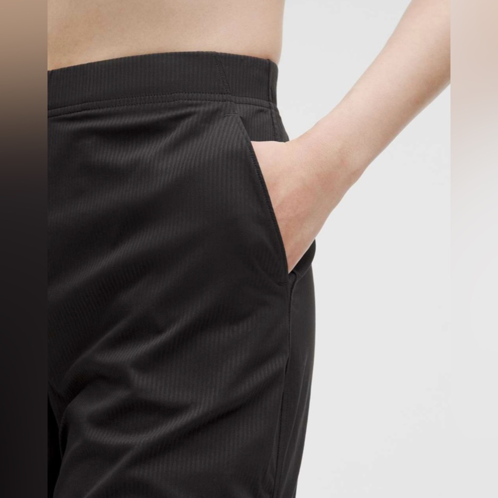 Lululemon NWT Dance Studio Slim Fit High Rise Flared Pants Black Size XS - Picture 4 of 9